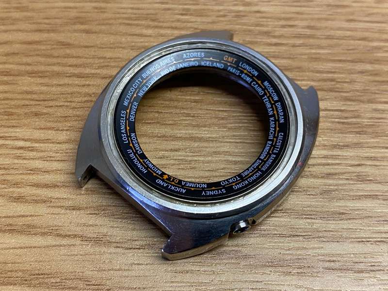 SEIKO WORLD TIMER - case