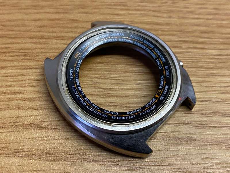SEIKO WORLD TIMER - case