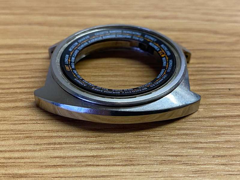 SEIKO WORLD TIMER - case