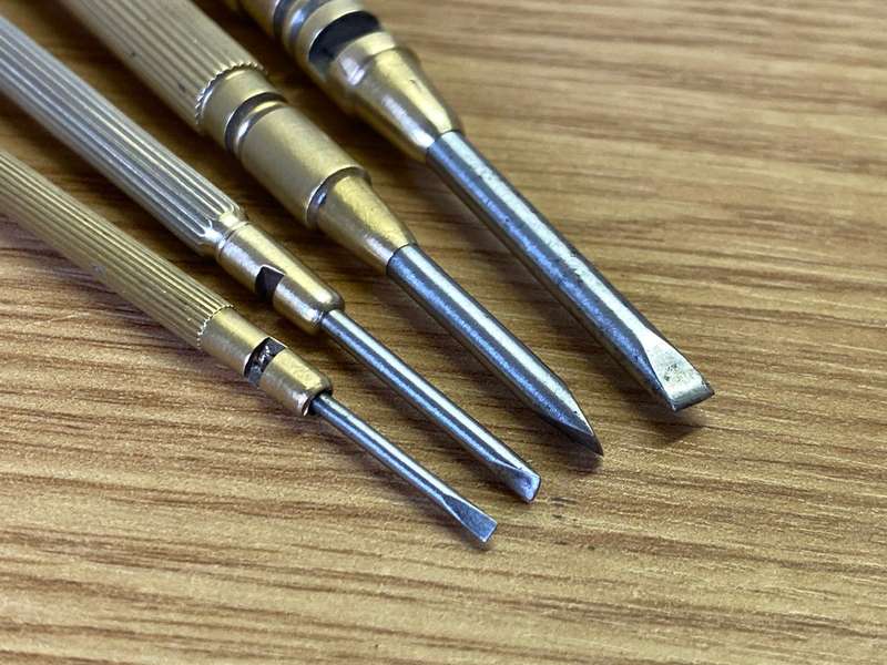 Brass screwdrivers x 4