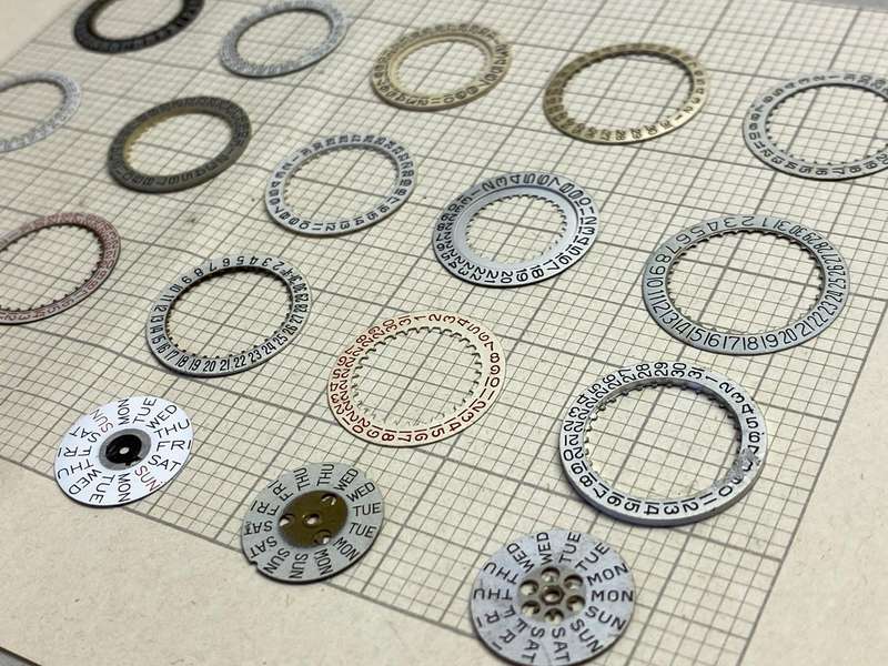 Watch movement day/date rings- 20 pieces