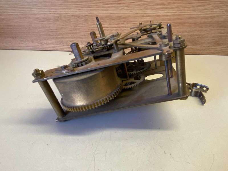 English made  clock movement - incomplete - parts/repair