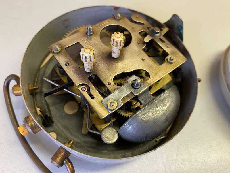 VEGA - antique USSR alarm clock - parts/repair