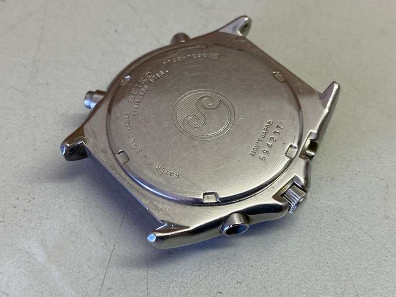 SEIKO 7T32 case