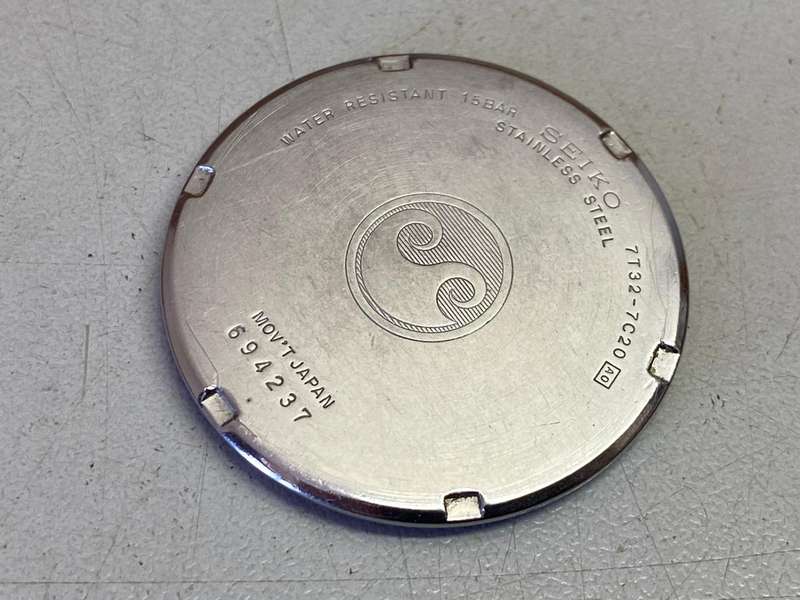 SEIKO 7T32 case