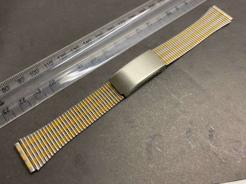 18mm stainless steel strap - gold accents