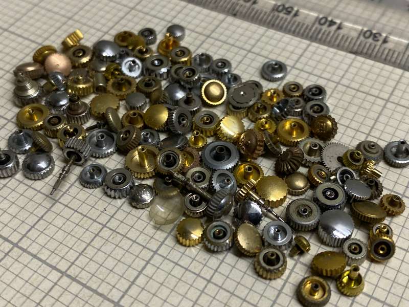 Assorted used watch crowns - 100+ pieces - lot 2
