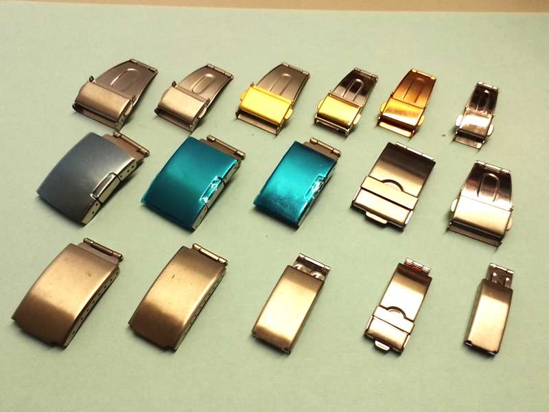 16 x tri-fold bracelet clasps