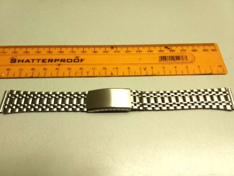 Used 18mm stainless steel bracelet