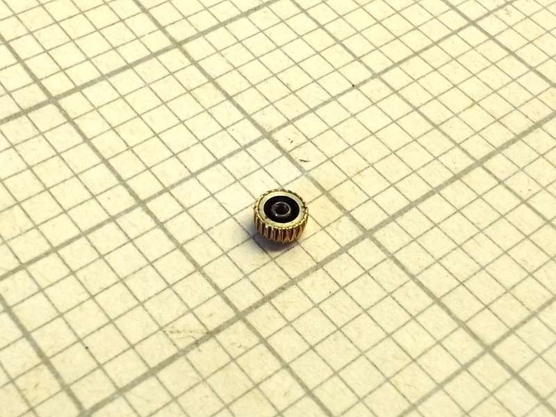 Omega gold crown - 3.3mm