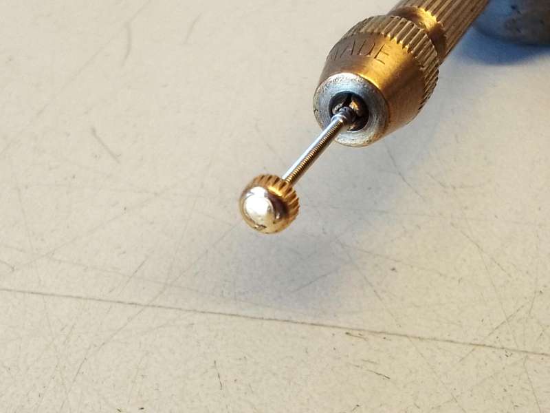 Omega gold crown - 3.3mm
