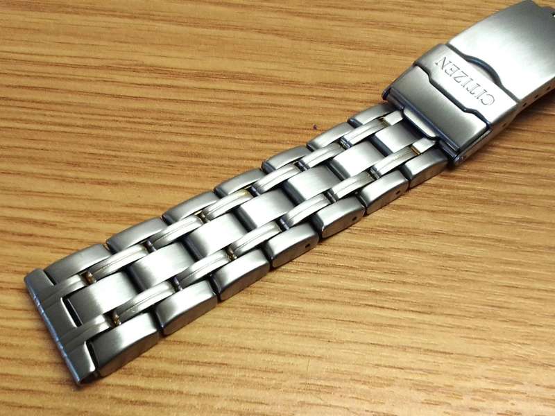 CITIZEN - used 20mm stainless steel bracelet