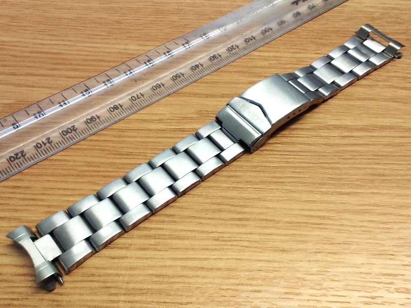LORUS - 20mm stainless steel bracelet