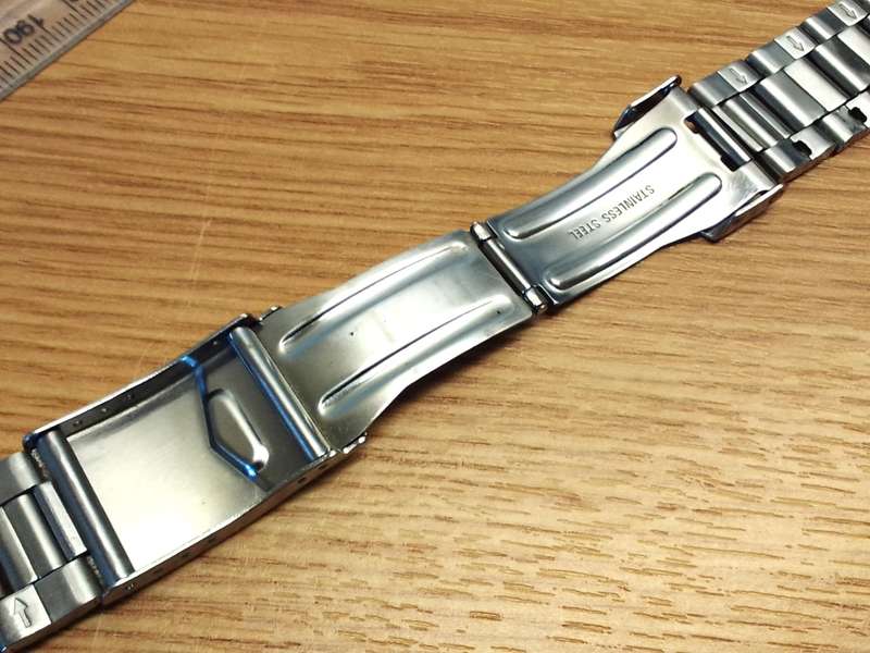 LORUS - 20mm stainless steel bracelet