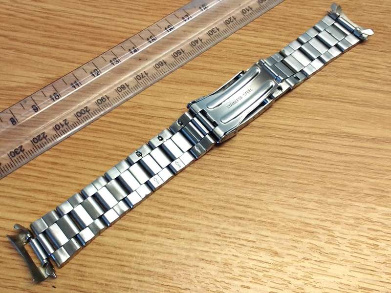 LORUS - 20mm stainless steel bracelet
