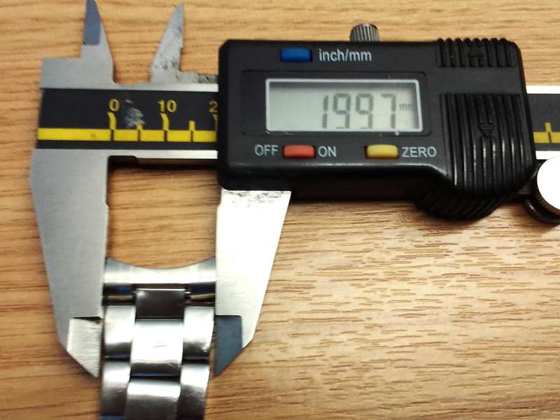 LORUS - 20mm stainless steel bracelet