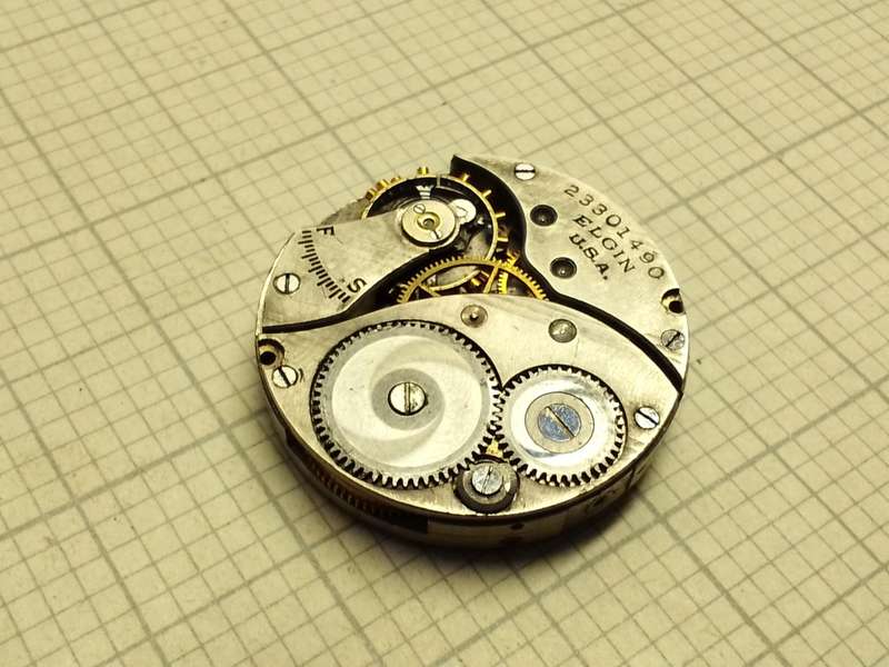 ELGIN - 28mm pocket watch movement - parts/repair