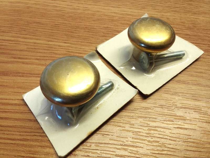 25mm solid brass furniture knobs x 2