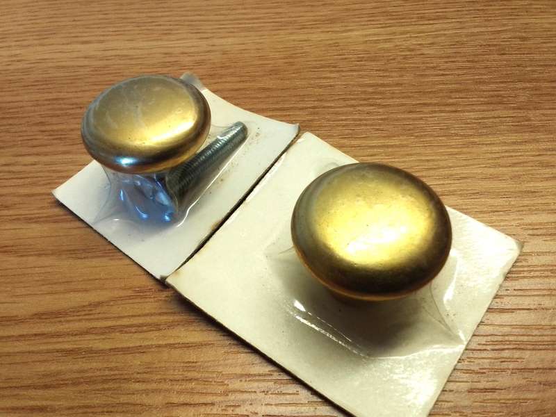 25mm solid brass furniture knobs x 2