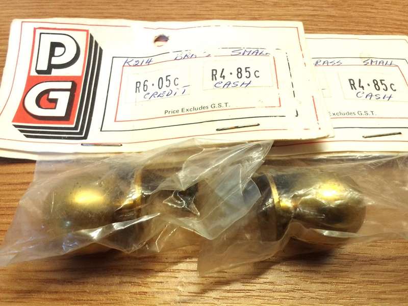 20mm solid brass furniture knobs x 2