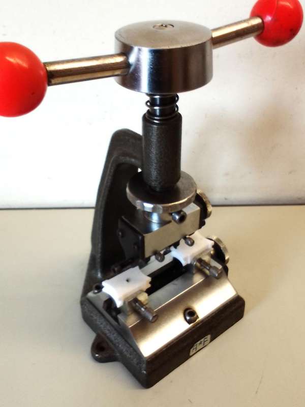 AF TOOLS - bench watch case opener