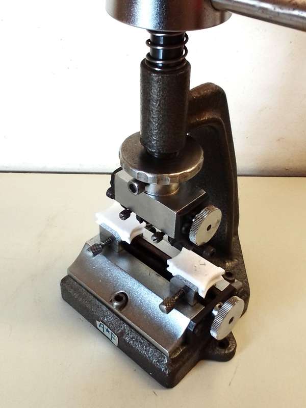 AF TOOLS - bench watch case opener