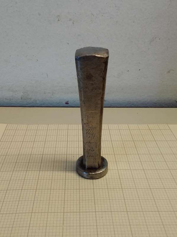Watchmakers/jewelers upright anvil
