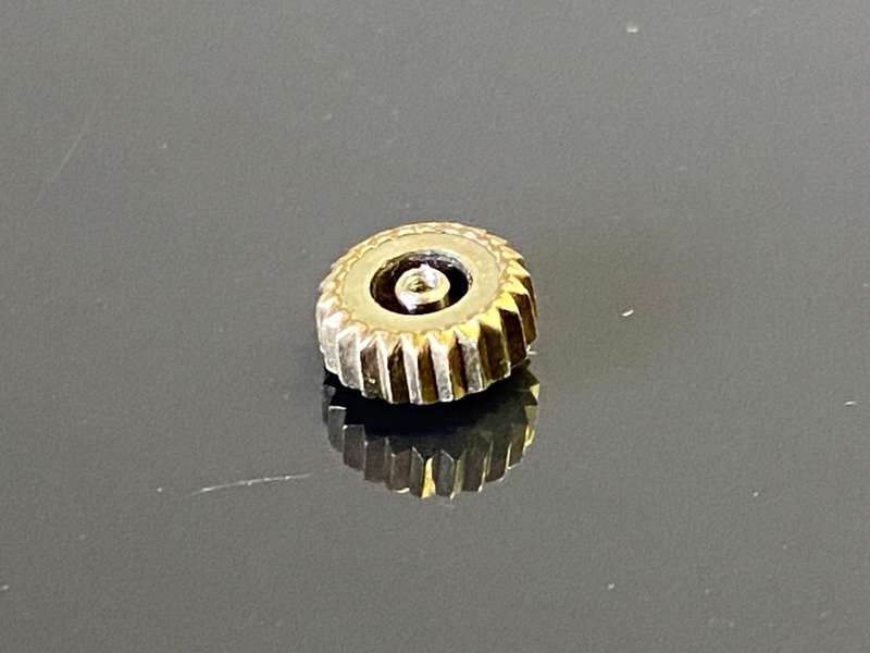 EDOX - 5.5mm gold crown