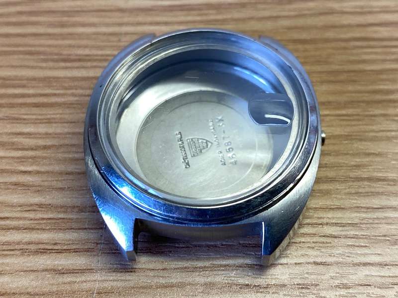 TISSOT - stainless steel case