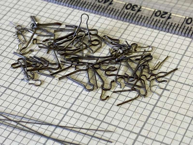 Watch movement return springs - 50+ pieces - lot 2