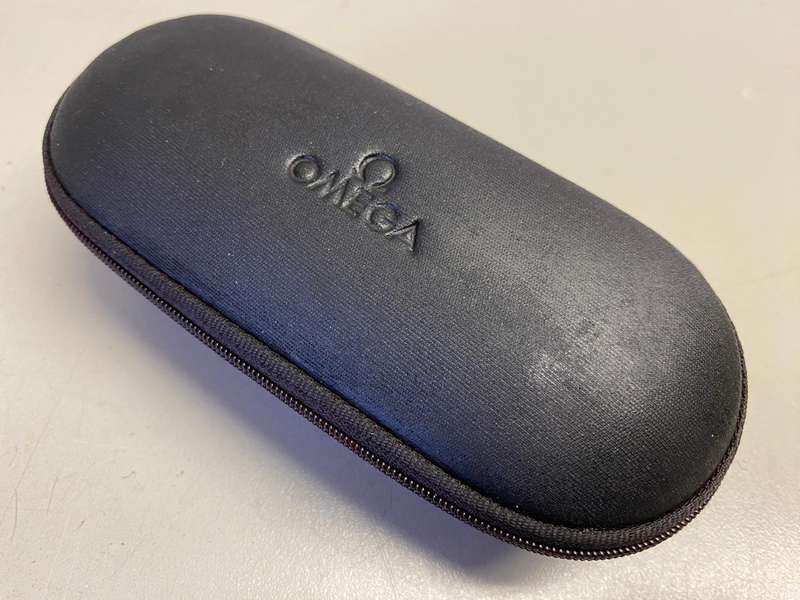 OMEGA - travel watch case