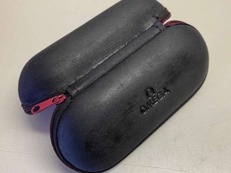 OMEGA - travel watch case