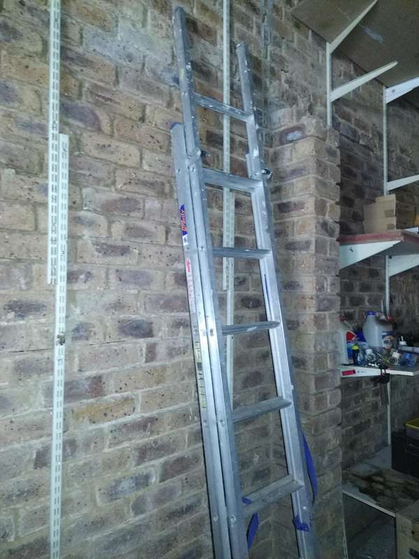 Gravity 2-section aluminium extension/combination ladder up to 3.75m