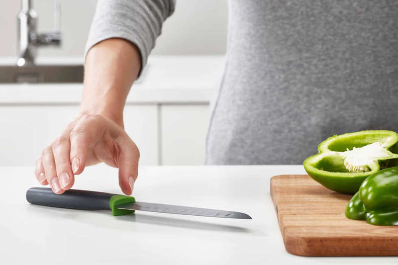 Joseph Joseph DoorStore Knives Elevate Set with Knife Block 3M Adhesive Wall and Cabinet Door Mount