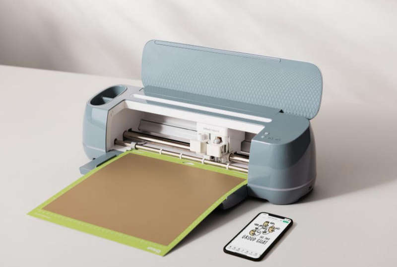 Cricut Maker 4 Starter Bundle