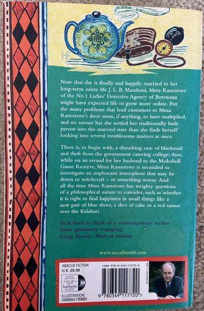 Blue Shoes and Happiness - Alexander McCall Smith