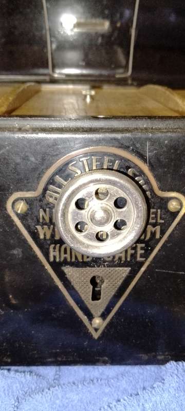 A VINTAGE HIGH CLASS ALL STEEL HAND SAFE 36x24x16 NO KEY