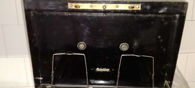A VINTAGE HIGH CLASS ALL STEEL HAND SAFE 36x24x16 NO KEY