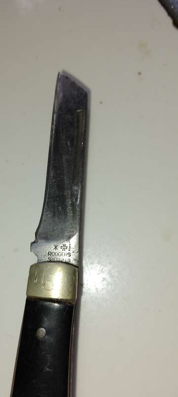 An ANTIQUE RODGERS AND SHEFFIELD COLLAPSABLE PENKNIFE / POCKET KNIFE.