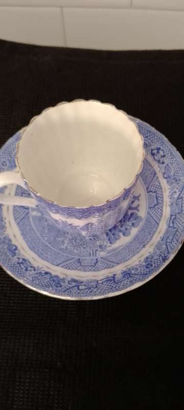A VINTAGE BLAIRS  PORCELAIN COFFEE DEMITASSE DUO