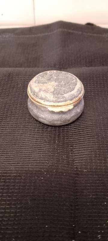 A VINTAGE. ROYAL SELANGOR PEWTER 4 x 3cm