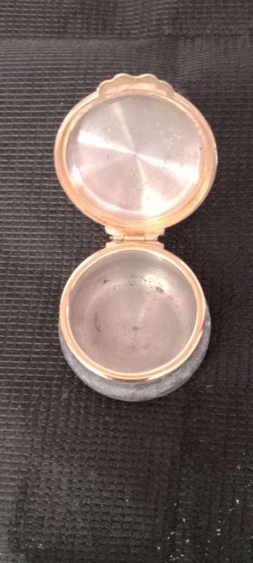 A VINTAGE. ROYAL SELANGOR PEWTER 4 x 3cm