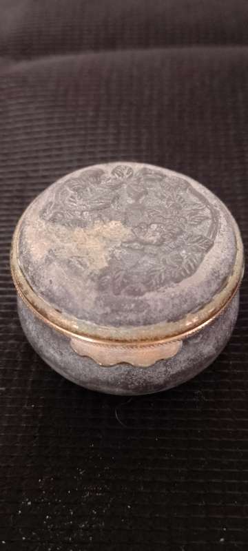 A VINTAGE. ROYAL SELANGOR PEWTER 4 x 3cm
