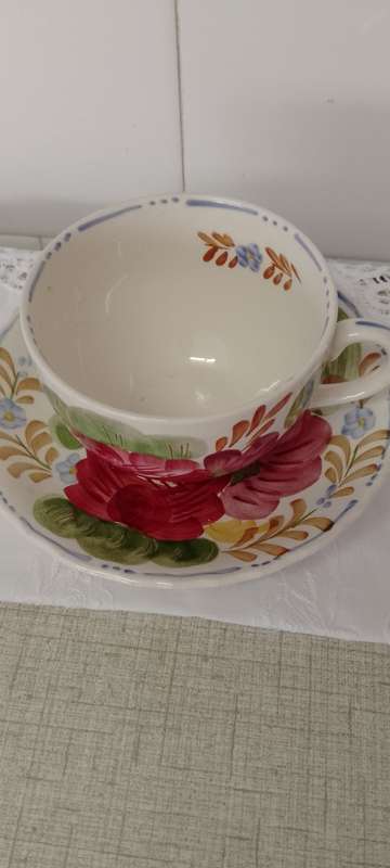 A GORGEOUS VINTAGE BELLE FORE COFFEE/ TEA DUO CUP & SAUCER