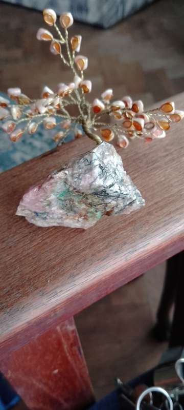 A vintage ornamental Gem Tree 11cm tall base 5x4cm