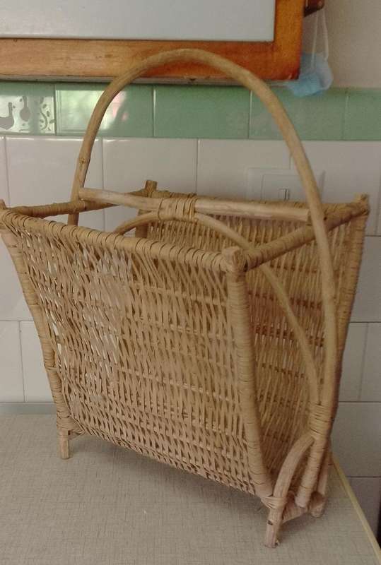 A cane magazine rack