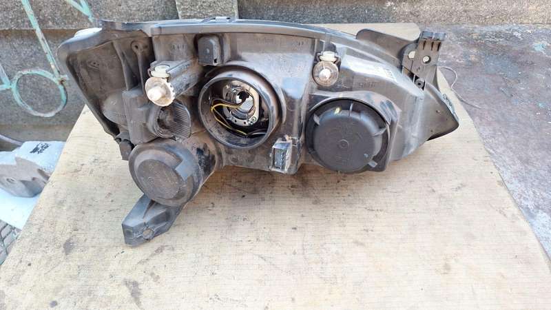 Opel Corsa Gamma (2002  2006) (Electric / Manual) Headlight / Headlamp (Both sides)