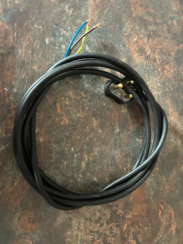 4mm x 3 CORE BLACK CABTYRE /5M