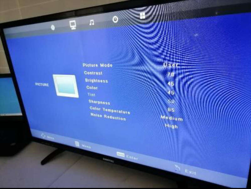 Sinotec 32 LED TV