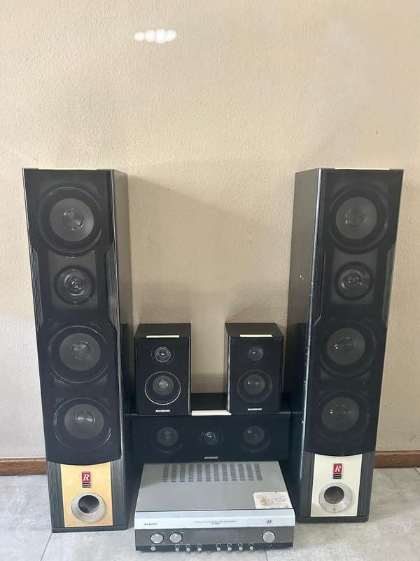 Rocksonic AV-3688 Digital Home Theatre amplifier system